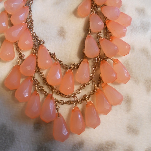 (2) Pink Necklaces - Picture 4 of 5